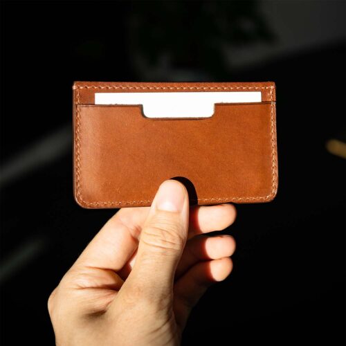 Slim wallet in hand